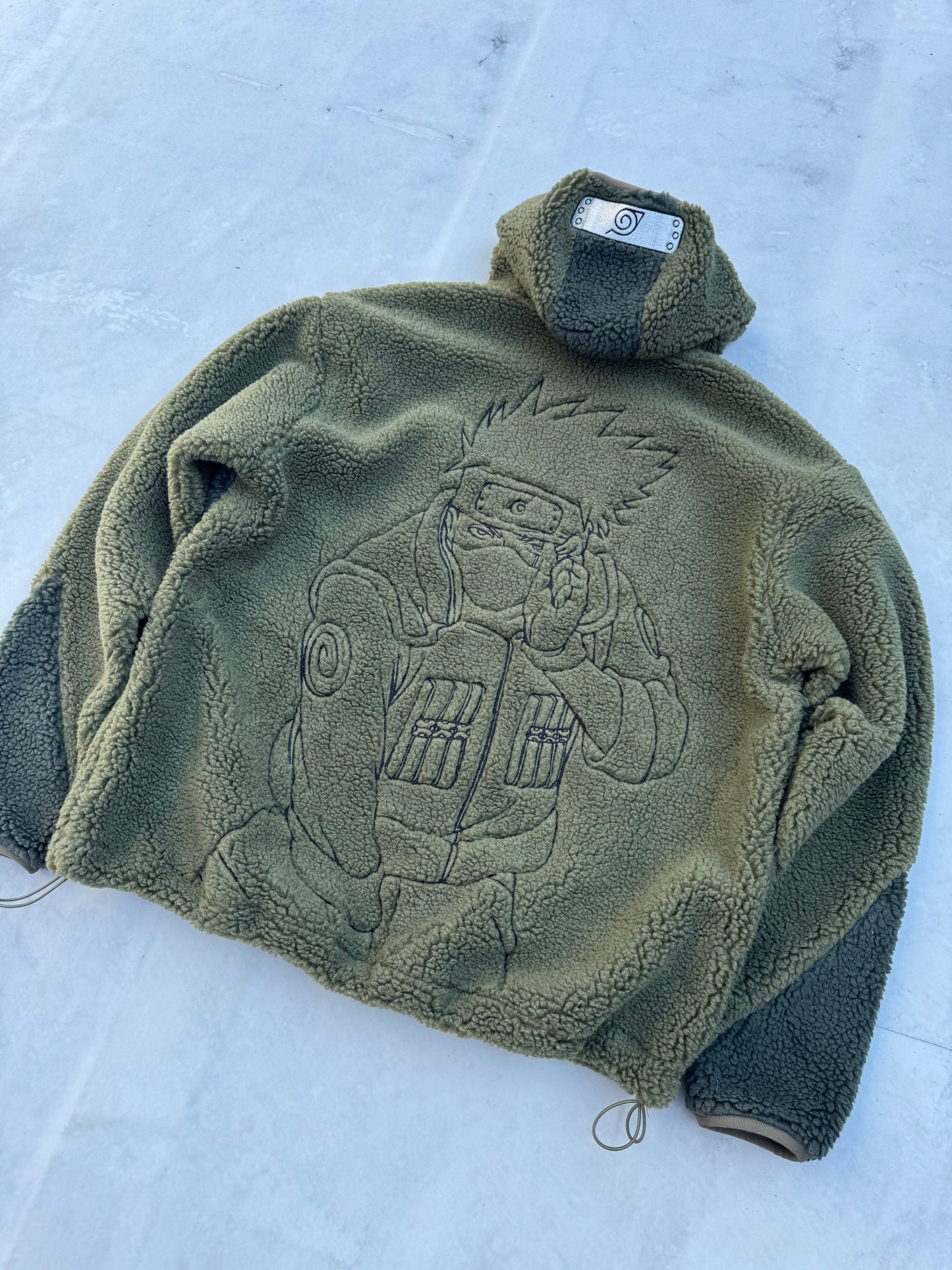 Premium Oversized Urban Fleece Jacket with Embroidered Streetwear Detail